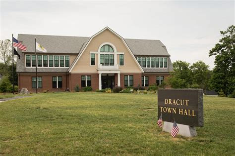 Dracut ma post office phone number  Address, phone number, hours, and appointments for passport applications and renewals for the Dracut USPS Passport Office at Broadway Rd, Dracut MA